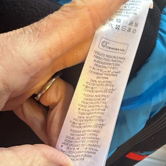 NWT Stella McCartney Kids' Lightning Bolt-print Ski Jacket.  Size 5 - Picture 8 of 16